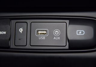 Kable AUX – co warto o nich wiedzieć?